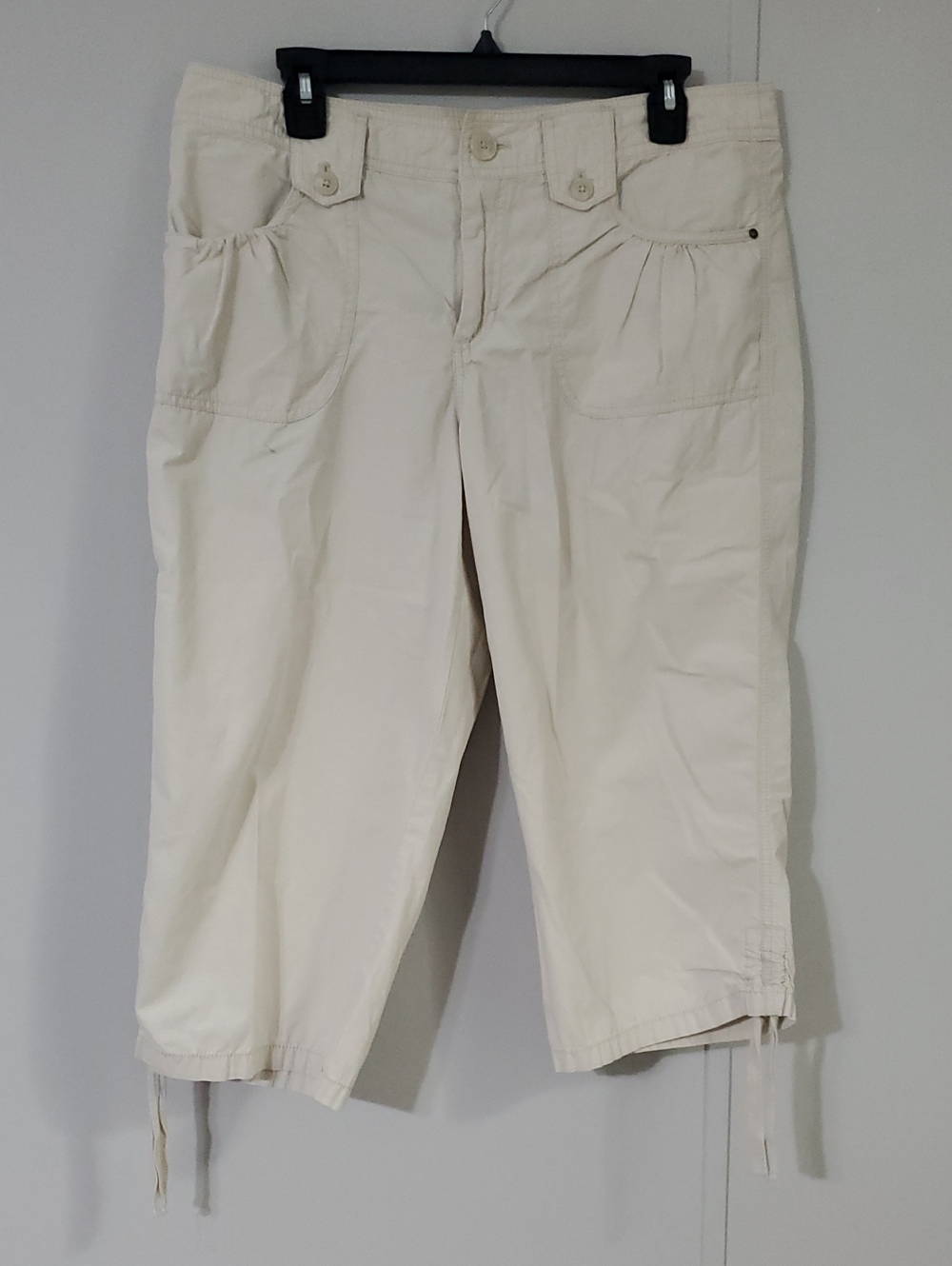 Izod Off-White Casual Capris